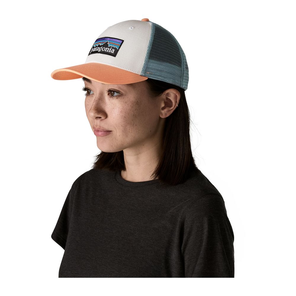 PATAGONIA P-6 Logo LoPro Trucker Hat - Truckermütze atmungsaktiv und mit recycelten Materialien